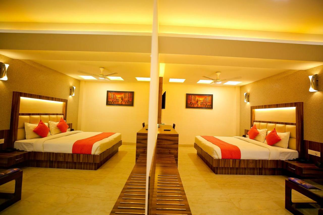 Hotel Moti Palace Агра Экстерьер фото